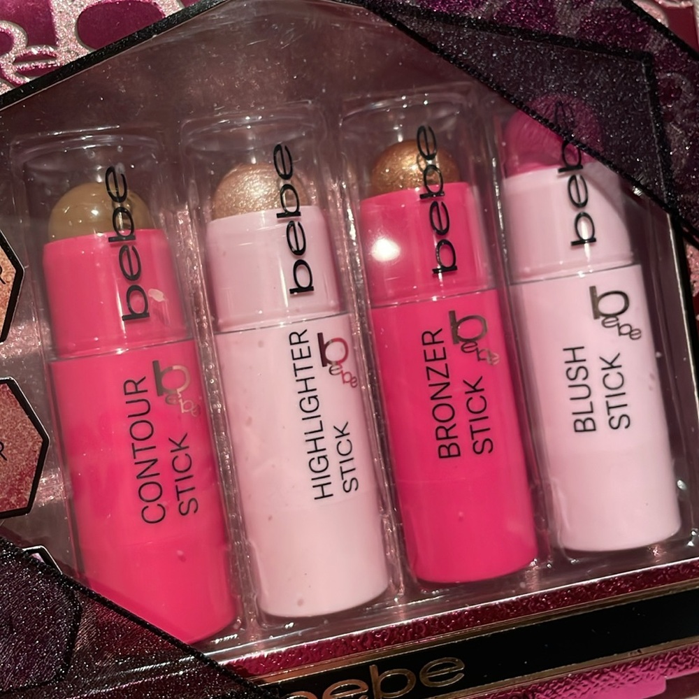 Bebe 4 Piece Sculpt & Glow Makeup Set NEW